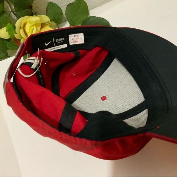 Nike TRU Dri-Fit Texas Rangers MLB Red white Baseball Cap adjustable - Picture 6 of 7